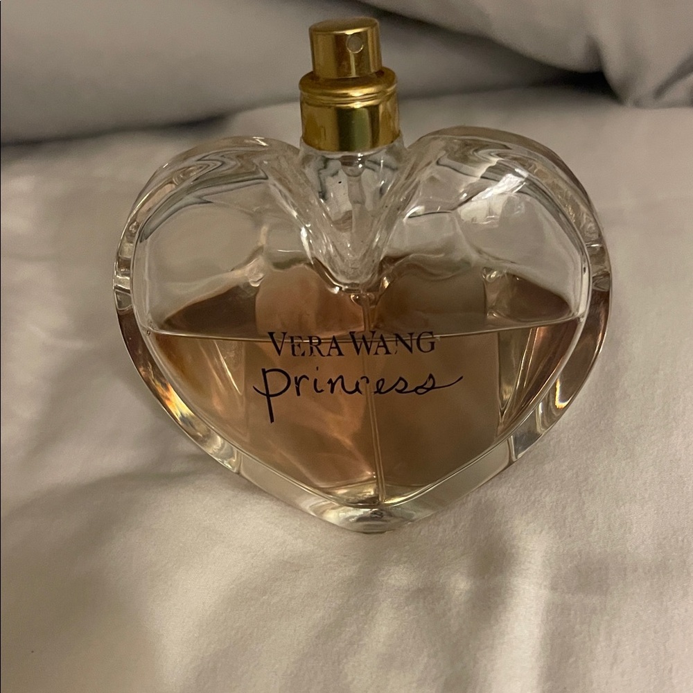 Vera Wang Princess Heart-Shaped Bottle with Gold Cap